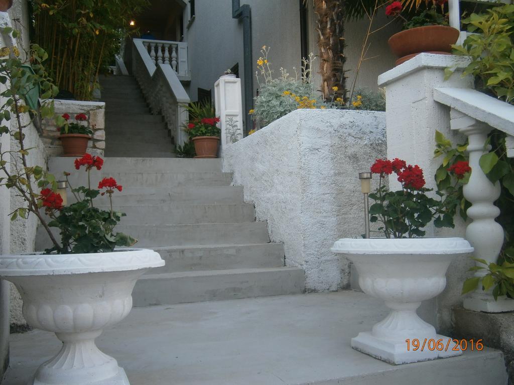 Apartments Sea And Sun Rabac Exterior photo
