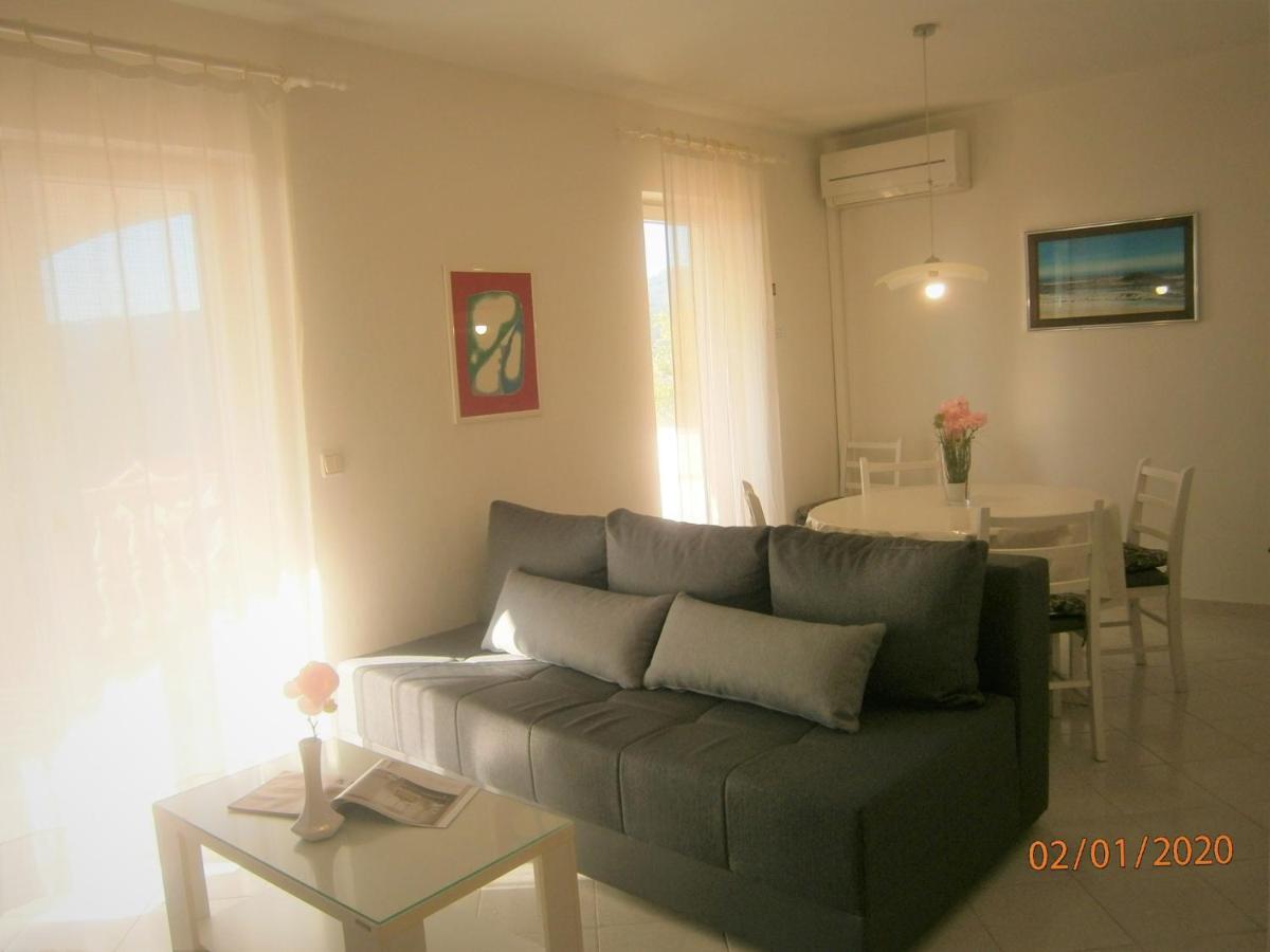 Apartments Sea And Sun Rabac Exterior photo